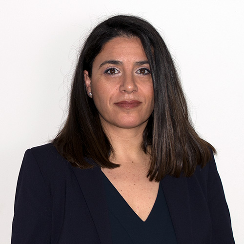Dª. Consuelo Fernández Mensales